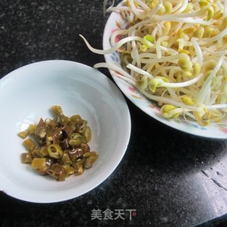 酸辣黄豆芽的做法步骤：2