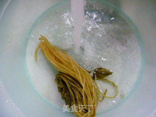 雪菜炒西瓜皮的做法步骤：5