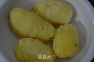 糖醋土豆球的做法步骤：2
