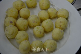 糖醋土豆球的做法步骤：5