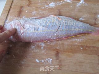 番茄红杉鱼的做法步骤：2