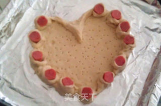 懒人版心形肉末披萨的做法步骤：1