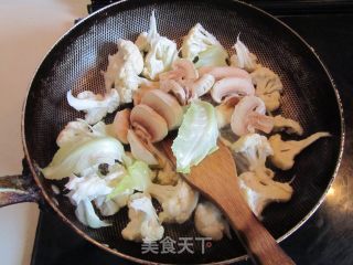 法式奶油菜花汤的做法步骤：3