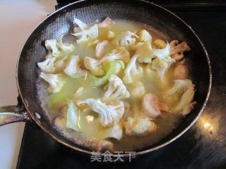 法式奶油菜花汤的做法步骤：4