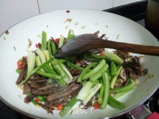 香辣手撕牛肉的做法步骤：7