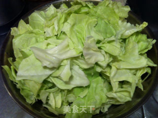 手撕包菜的做法步骤：1