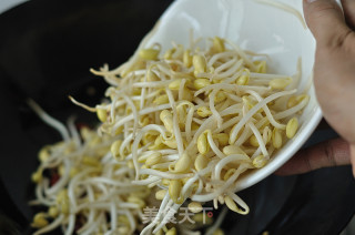 干煸黄豆芽的做法步骤：6