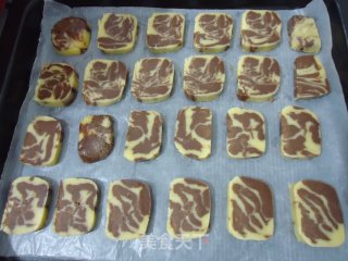 大理石饼干（可可味）的做法步骤：8