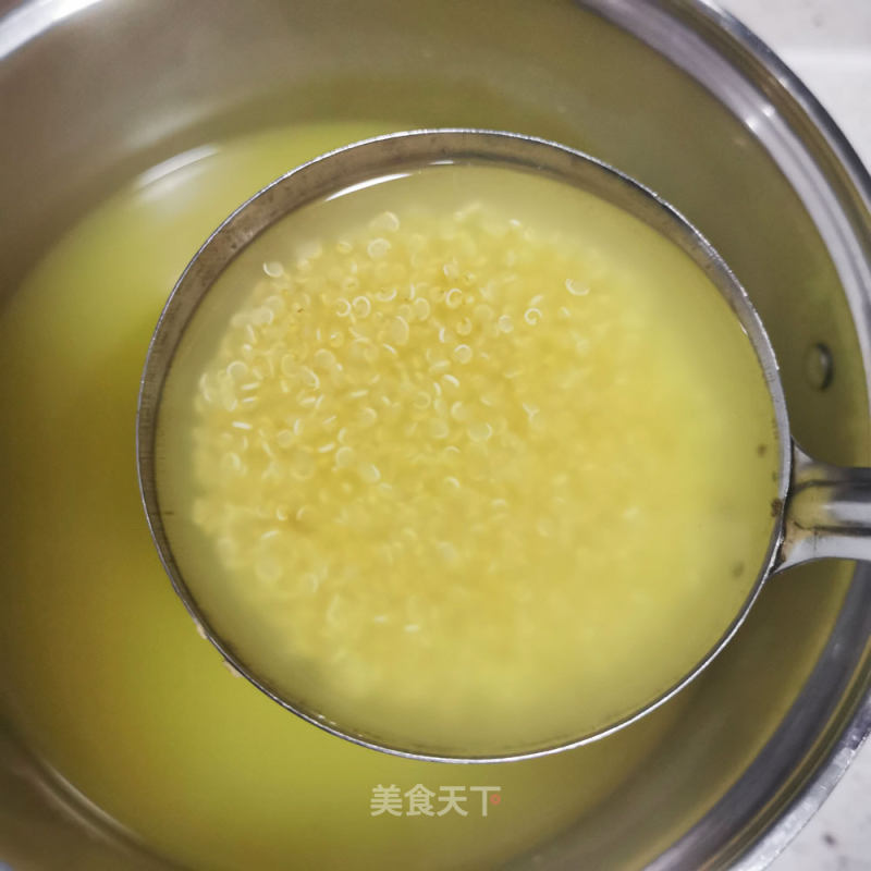 藜麦粥！别再用你黄澄澄的尾巴诱惑我了！的做法
