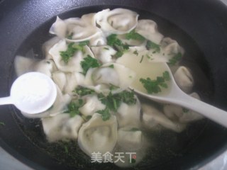 浓香芹叶馄饨的做法步骤：16