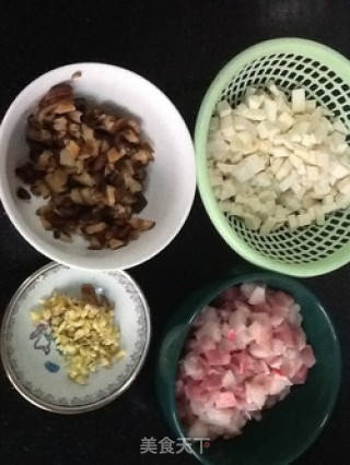 酱肉三丁包的做法步骤：3