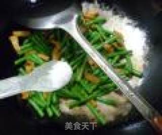 萝卜干炒带豆的做法步骤：10
