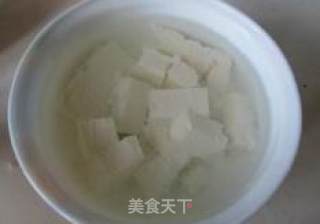 蟹黄豆腐的做法步骤：2