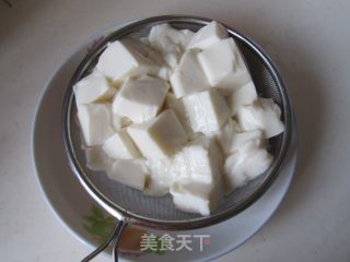 蟹黄豆腐的做法步骤：3