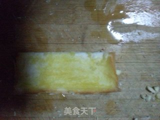 蒜蓉面包片的做法步骤：3