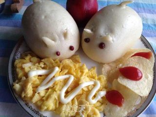 爱心早餐---肥鼠豆沙包的做法步骤：30