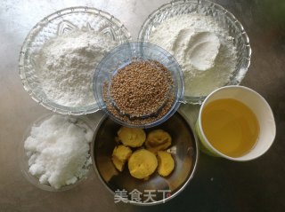 饼干之蛋黄曲奇的做法步骤：1