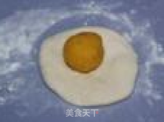 香甜四溢——正宗粤式奶黄包的做法步骤：6