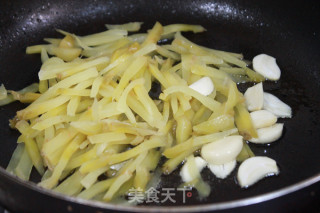 豆角丝榨菜丝和肉丝的做法步骤：6