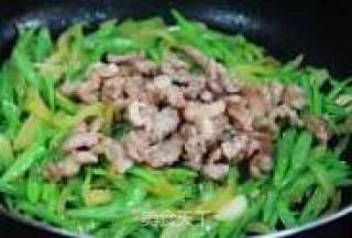 豆角丝榨菜丝和肉丝的做法步骤：8