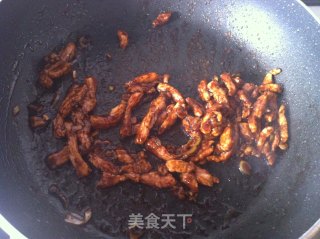 青椒胡萝卜丝炒里脊的做法步骤：8
