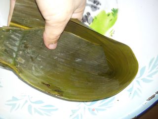 红豆沙玉米粽子的做法步骤：6