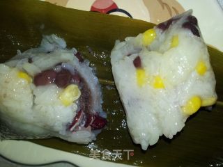 红豆沙玉米粽子的做法步骤：10