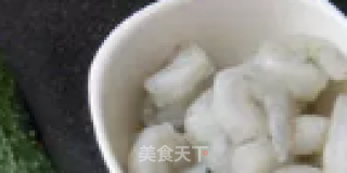 清炒虾仁的做法步骤：1