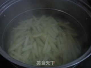 自制肯德基炸薯条的做法步骤：4