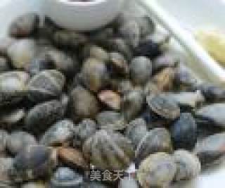 辣炒蛤蜊的做法步骤：1