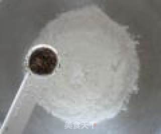 椒盐苏打饼干的做法步骤：2