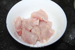 山葱头瘦肉汤的做法步骤：1