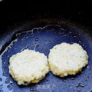 剩米饭的好去处——米香鳕鱼饼的做法步骤：6