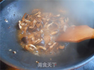香菇肉片盖饭的做法步骤：9