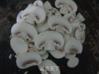 大酱汤的做法步骤：2