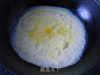 蛋皮肉卷的做法步骤：2