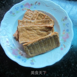 蒜米豆腐丝的做法步骤：1