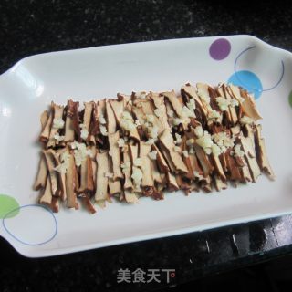蒜米豆腐丝的做法步骤：7