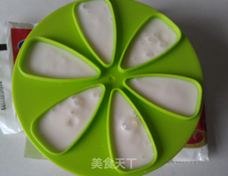 懒人版红枣酸奶雪糕的做法步骤：2