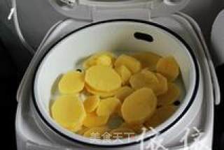 土豆泥沙拉的做法步骤：1