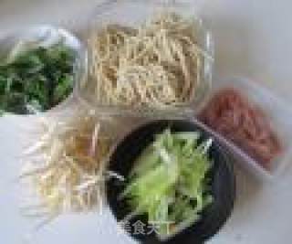 韭黄肉丝炒面的做法步骤：1