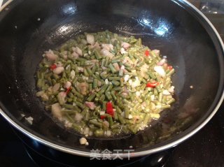 肉丁酸豇豆------解暑解腻的小菜的做法步骤：5