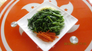 杏鲍菇炒韭菜莛的做法步骤：5