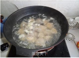 给爱韩风的老爸做味美下饭菜——韩味鸡翅的做法步骤：2