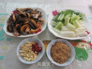 大葱爆黄鳝的做法步骤：3