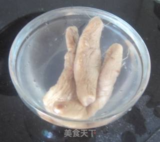 萝卜干炒青椒的做法步骤：2