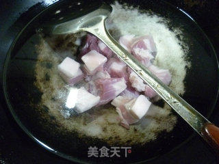 五花肉烧黄鱼鲞的做法步骤：6