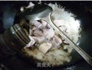 五花肉烧黄鱼鲞的做法步骤：9