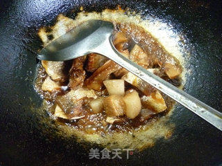 五花肉烧黄鱼鲞的做法步骤：17
