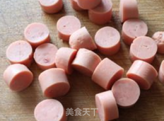 番茄肉酱香肠排排队意大利面的做法步骤：4